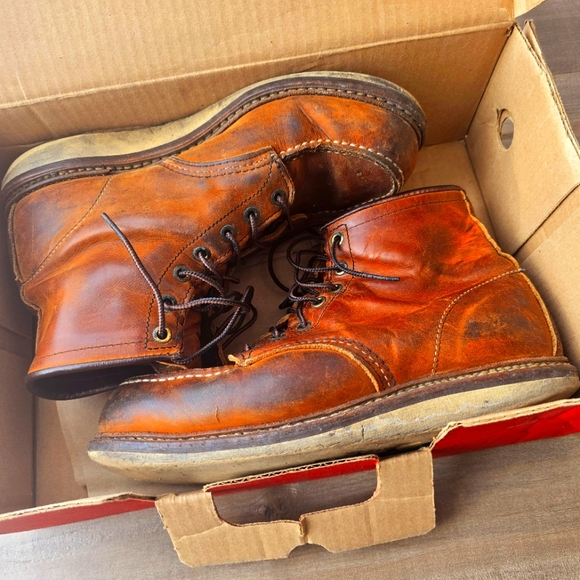 Red Wing ShoesClassic Moc 1907 Copper Men's Boots - Red Wing Shoes - Picture 2 of 5